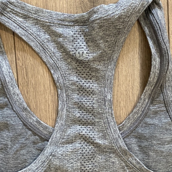Lululemon | Swiftly Tech Racerback Tank Top 2.0 | Gray | Size 10 - Picture 6 of 7
